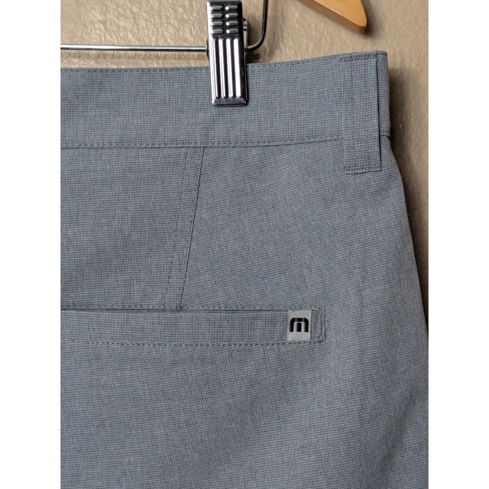 TravisMathew Beck Shorts Mens 34 Grey Golf Performance 1MM208 Stretch Casual
